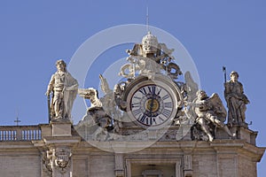 Giant clock on Saint Peter Basilica rooftop