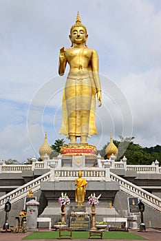 A giant golden Buddha named Phra Phuttha Mongkhon Maharat