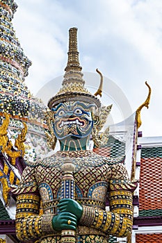 Giant Guard - Bangkok Garand Palace