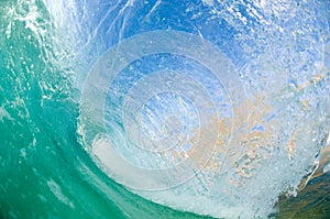 Giant hollow wave