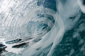 Giant hollow wave