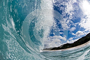 Giant hollow wave