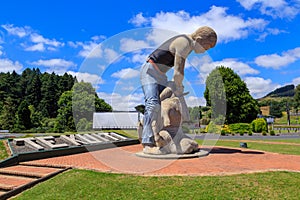 Giant sheep shearer statue, Te Kuiti, New Zealand