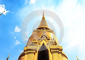 Giants sholder chedi