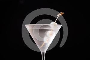 Gibson martini cocktail with onions