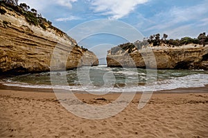 Gibson steps and the twelve apostoles along great ocean road in