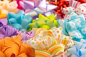 Gift bows