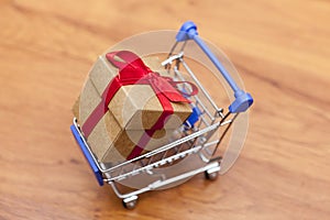 Gift Box Shoppig Cart