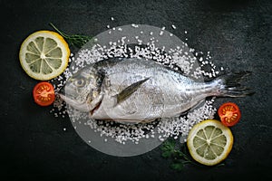 Gilthead fish and ingredients