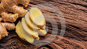 Ginger root - Fresh ginger root and sliced