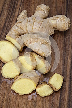 Ginger root,sliced