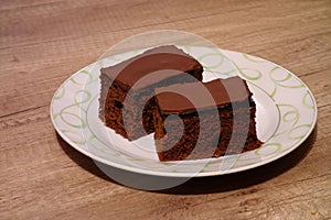 gingerbread cakewith chocolate and marmalade