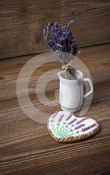 Gingerbread heart with cup