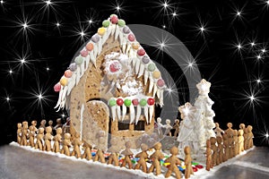 Gingerbread House with Gingerbread Men