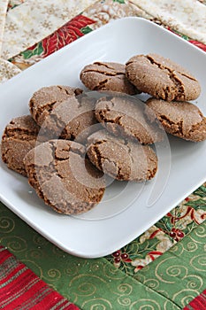 Gingersnaps on plate photo