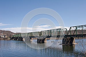 Girder bridge