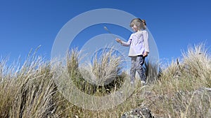 Girl age 05 pretend to be a fairy