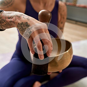 Girl conducting the mantra ritual at home