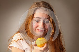 Girl feel sour after test lemon