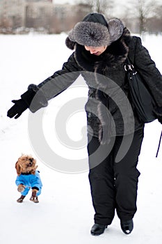 Girl and Griffon Bruxellois