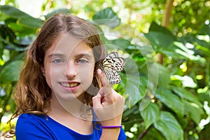 Girl holding Rice Paper butterfly Idea leuconoe