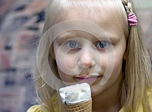 Girl and ice-cream cornet