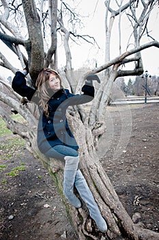 Girl near the curvy tree