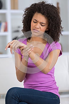 Girl with pain in wrist