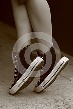 Girl's feet in converse sneakers (6)