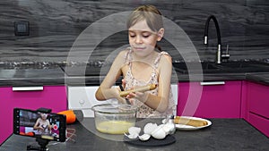 Girl shoots a cooking masterclass for social media