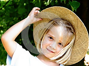 girl with straw hat