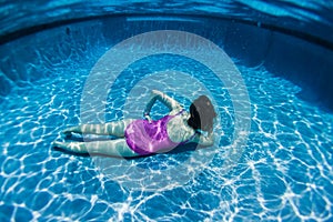 Girl Underwater Pose