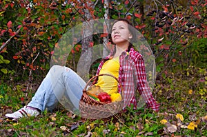 Girl with vegetables