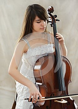 Girl with violoncello