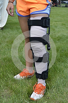 Girl wearing leg brace