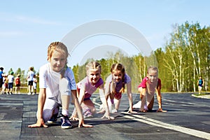 Girls starting to run on track