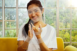 Girls teach sign language online
