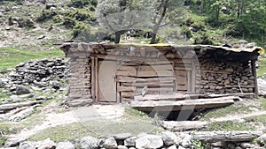 Girna Dry Stone Hut photo