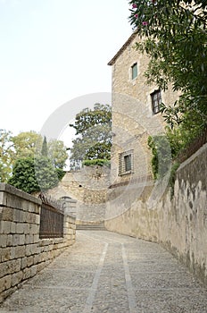 Girona medieval alley