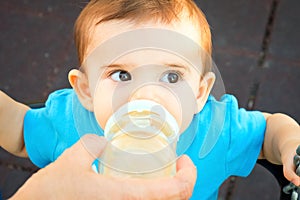 Give feeding bottle newborn baby