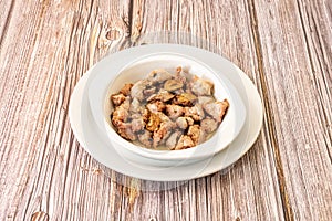 Gizzards are a cut of offal meat, that is, they are extracted from the viscera of the animal. They used to be thrown away or