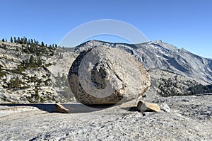 Glacial Boulder, Olmsted Point, Yosemite