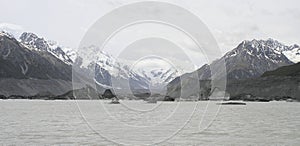 Glacial icebergs on Tasman Melt Lake