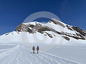 Glacier Walk - Marked glacier trail from Scex Rouge station to Quille du Diable Travel destination Glacier 3000, Les Diablerets
