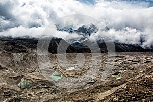 Glacier on the way to gokyo