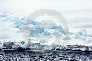 Glaciology. Ice reefing, hummocking photo