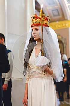 Glans: bride in wedding dress