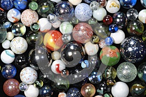 Glass-balls background in all dimensions