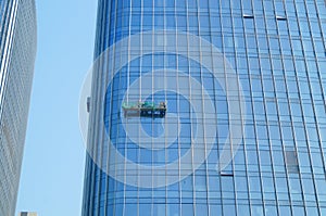 High building glass curtain wall cleaning