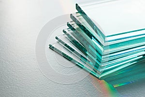 Glass factory produces clear glass